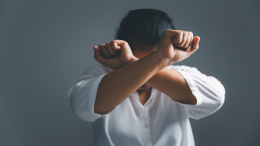 Udienza rinviata: stalker di 39 anni a processo per minacce e aggressioni all'ex compagna