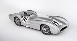 Più di 50 milioni di euro per l'auto di Manuel Fangio