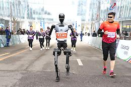 A Pechino si svolgerà la prima maratona uomo-robot