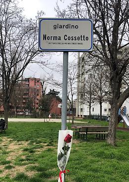 Ripristinate le targhe del giardino Norma Cossetto