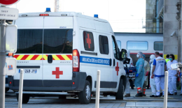 Tragedia a Parigi: studentessa americana getta il suo neonato dalla finestra