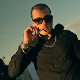 Il giovane rapper Mattia "Axon" Palumbo perde la vita in un tragico incidente stradale a Ravenna