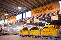 Dhl Express Italy nel mirino della Procura di Milano, sequestrati 46 milioni