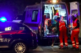 Sessantenne si toglie la vita gettandosi dal balcone di casa: tragedia a Casalecchio di Reno