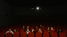 Il ritorno della magia del cinema: I giovani salvano la settima arte e riscoprono l'esperienza cinematografica
