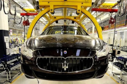 Maserati sponsorizza le Olimpiadi di Milano-Cortina 2030, ma manda gli operai in Serbia