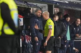 VAR, ecco la novità: l'arbitro spiegherà le decisioni in diretta al pubblico 