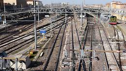 Caos ferroviario nella linea Bologna-Ancona: ritrovato un corpo, treni deviati e cancellati