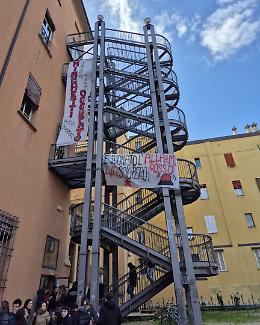 Appello degli studenti del Minghetti per il ritiro delle sanzioni disciplinari