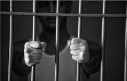 Evasione alla Dozza: la fuga di un detenuto albanese. Ecco la foto segnaletica