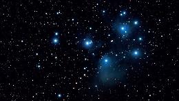 La Luna incontra le Pleiadi e Giove: il 1° e 2° aprile sotto il cielo stellato