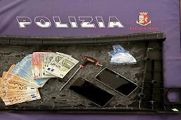 Arrestato un 52enne marocchino per spaccio a Poviglio: scoperto con droga e 3.000 euro nascosti nell'auto 