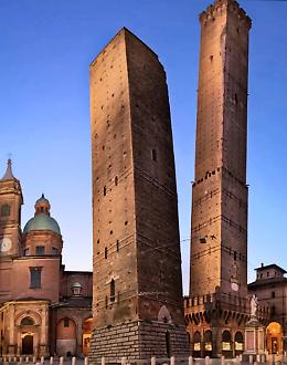 Bologna invecchia, ma le case restano giovani: il nodo abitativo degli over 59