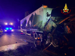 Tamponamento all'alba sulla A14: due feriti trasportati in ospedale