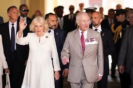 Carlo e Camilla al Ridolfi di Forlì: "Un volo diretto con Londra? Non lo escludiamo"