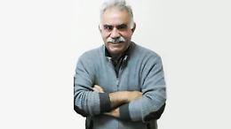 Lo strano europeismo della giunta Lepore: cittadinanza onoraria a Ocalan