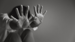 Violentata da un ragazzino mentre fa jogging: fermato l'aggressore