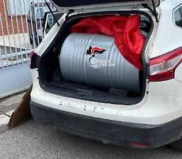 Furto in pausa pranzo a San Lazzaro: due dipendenti rubano un fusto d'olio da 6.000 euro, arrestati dai carabinieri 