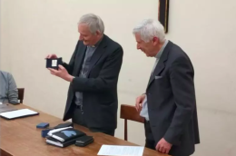 Il cardinale Zuppi ritorna a Bologna: incontro di preghiera e riflessione con sacerdoti e diaconi