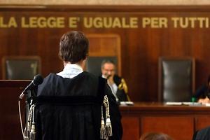 Condannata a 10 anni per aver tentato di uccidere il marito con un topicida