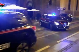 Viola gli obblighi di residenza per spacciare. Arrestato