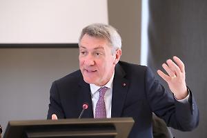 Oggi, Landini a Bologna per il referendum