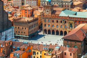 Affitti brevi a Bologna: multe fino a 20mila euro per tassa di soggiorno non pagata