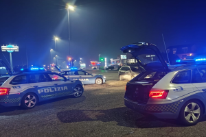 Controlli in via Stalingrado: 9 patenti ritirate in una notte