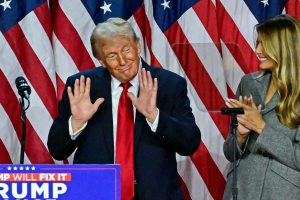 Dazi e contro...dazi. La risposta Ue, intanto Trump: «Mi baciano il c...o»