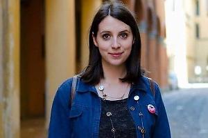 La violenza, anche quella verbale, non si combatte con le bugie