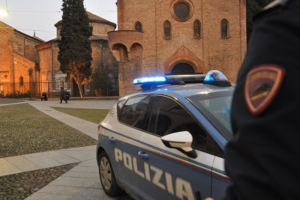 Tentata rapina in pizzeria a Bologna: arrestati due uomini, entrambi con precedenti penali
