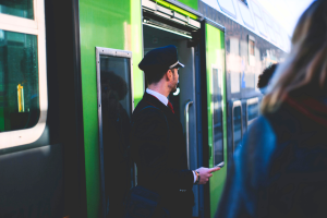 Sciopero di 24 ore dei treni nel weekend: disagi in tutta Italia