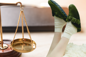 I sandali romagnoli battono Birkenstock: «la suola non è un’esclusiva»