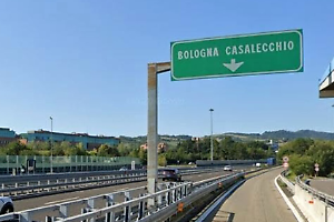 Chiusura notturna sulla A14 tra Casalecchio e A1 Milano-Napoli per lavori