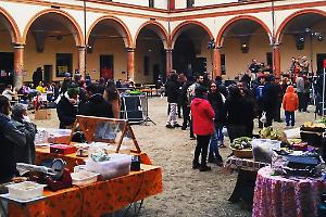 Solo tre concorrenti, tutti in orario, ma la proroga resta un mistero