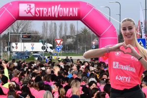 La StraWoman Formì raccoglie 1.500 euro per la lotta contro il cancro