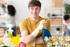 Boom di pulizie in primavera: sanificazioni, muffa e insetti fanno impennare le richieste. I dati aggiornati