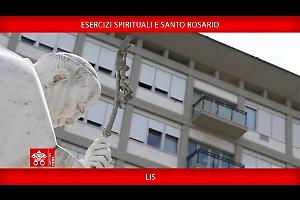 Il Papa saluta i fedeli dal Gemelli e rientra in Vaticano - IL VIDEO