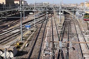 Caos ferroviario nella linea Bologna-Ancora: ritrovato un corpo, treni deviati e cancellati