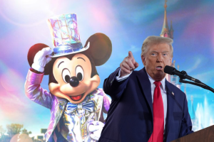 Trump vs Topolino: «Nella Disney C'è troppa inclusività»