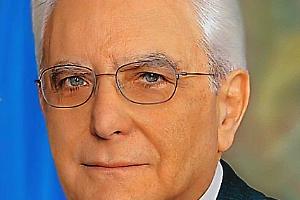 La Politica Oltre la Dicotomia