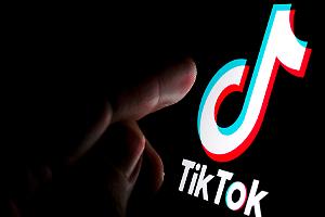 Trump rinvia ancora l'entrata in vigore del 'TikTok Ban'