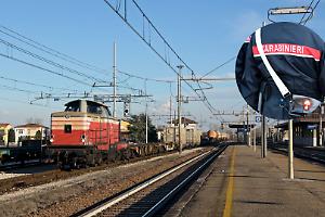 Un passeggero in stato di agitazione costringe all'evacuazione del treno regionale alla stazione di Varignana