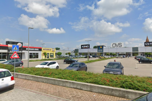 18enne ruba un orologio in un centro commerciale a Castenaso: denunciato per furto aggravato