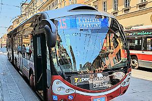 Autista ubriaco alla guida del bus: sospeso da Tper dopo la segnalazione di un passeggero