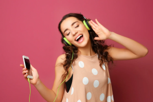 Ascoltare la tua musica preferita "smuove" il cervello. Ecco come