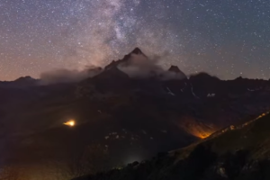 Valerio Minato svela il volto in movimento del Monviso sotto le stelle